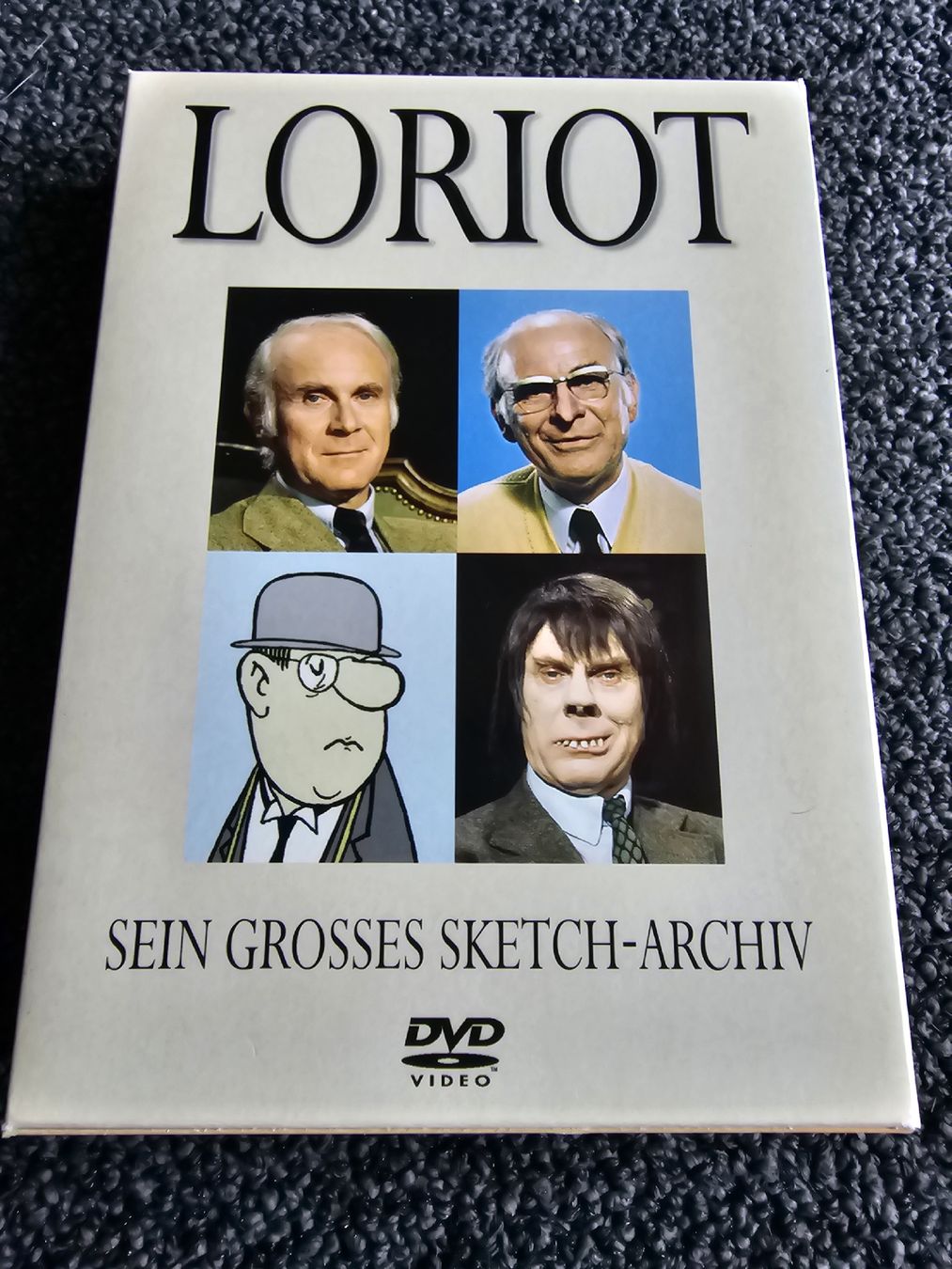 Tutti i DVDs: Loriot Sein Grosses Sketch-Archiv  – Usato da Ruswil venduto da jan_bxl5 1