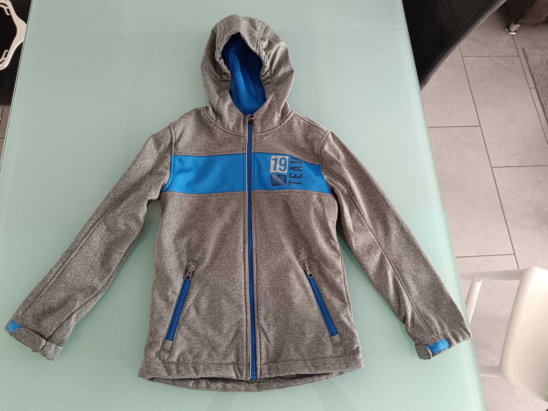 Vestes & Manteaux: Neue, Softshelljacke 134(-140) – Neuf avec emballage d'origine à Wohlen AG par Fabe3