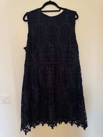 Schickes H&M Kleid, Grösse XL, Dunkelblaues Spitzenmuster