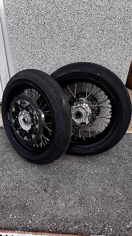 Pneus & Kompletträder: Supermoto Radsatz – Gebraucht aus Oberaach von Kev_21