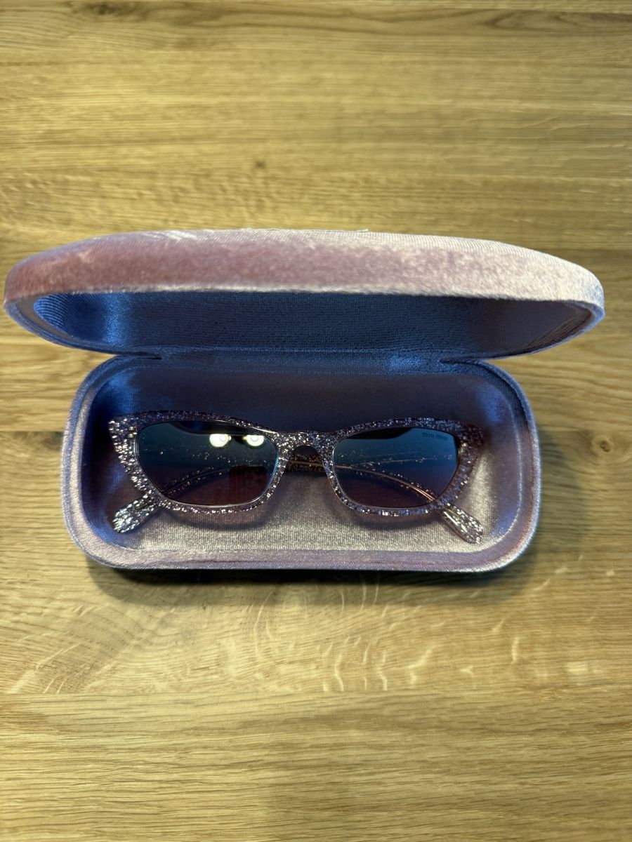 Brillen & Gläser: Miu Miu Sonnenbrille – Neu (gemäss Beschreibung) aus Schlieren von mor_v7yk