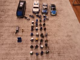 Set Playmobil Polizei (29 Figuren, 4 Polizeiautos, 1 Heli)
