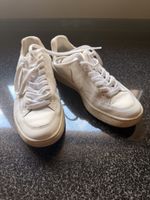 Sneaker Veja V-10 weiss beige Grösse 36