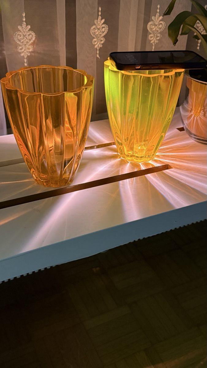 Vasi & Recipienti: Seltene Vase Orange Uranglas – Usato da Trasadingen venduto da Kaffee.mann 7