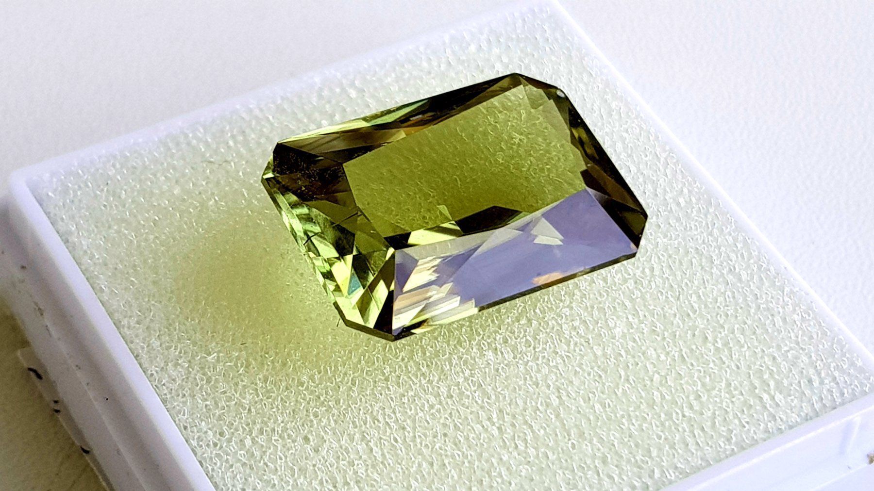 Pietre preziose: CSARITE, Diaspore mit Zertifikat – Nuovo (secondo la descrizione) da Wolhusen venduto da toni079 4