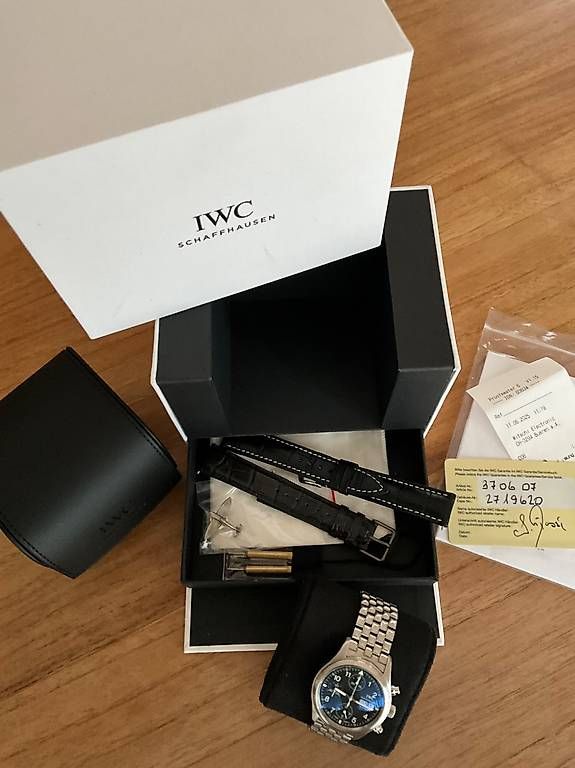 IWC Orologi: IWC Fliegerchronograph Ref. 3706 Durchmesser 39mm – Usato da Brunnen venduto da Alfa