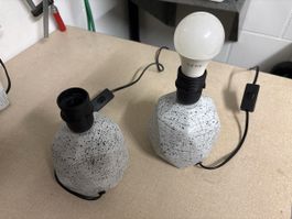 2 Nachtischlampen, Beton-Optik, modern