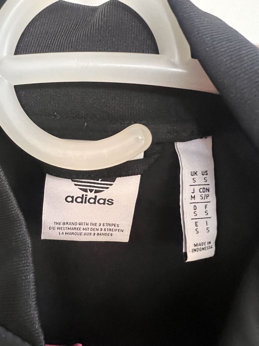 Adidas Vestes: Adidas Jacke – Neuf (Voir description) à Zürich par caro.ha. 4