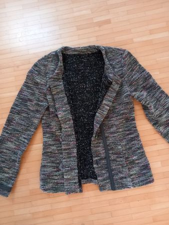 Strickjacke mehrfarbig meliert mit Knöpfen guter Zustand