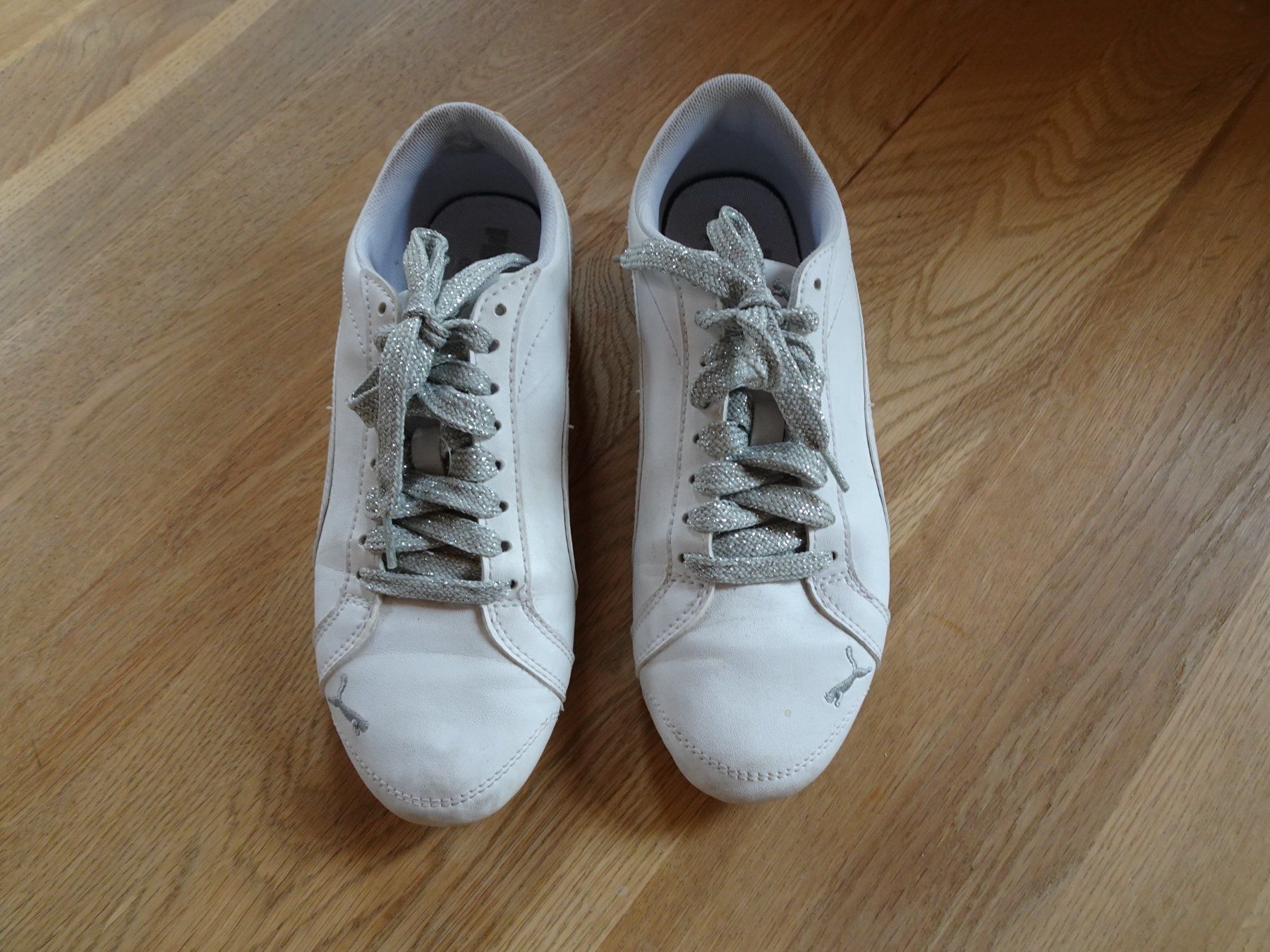 Puma Damenschuhe: Weisse Sneaker von Puma Gr. 36 - 260292 – Gebraucht aus Küssnacht am Rigi von Schuhe-Secondhand 2