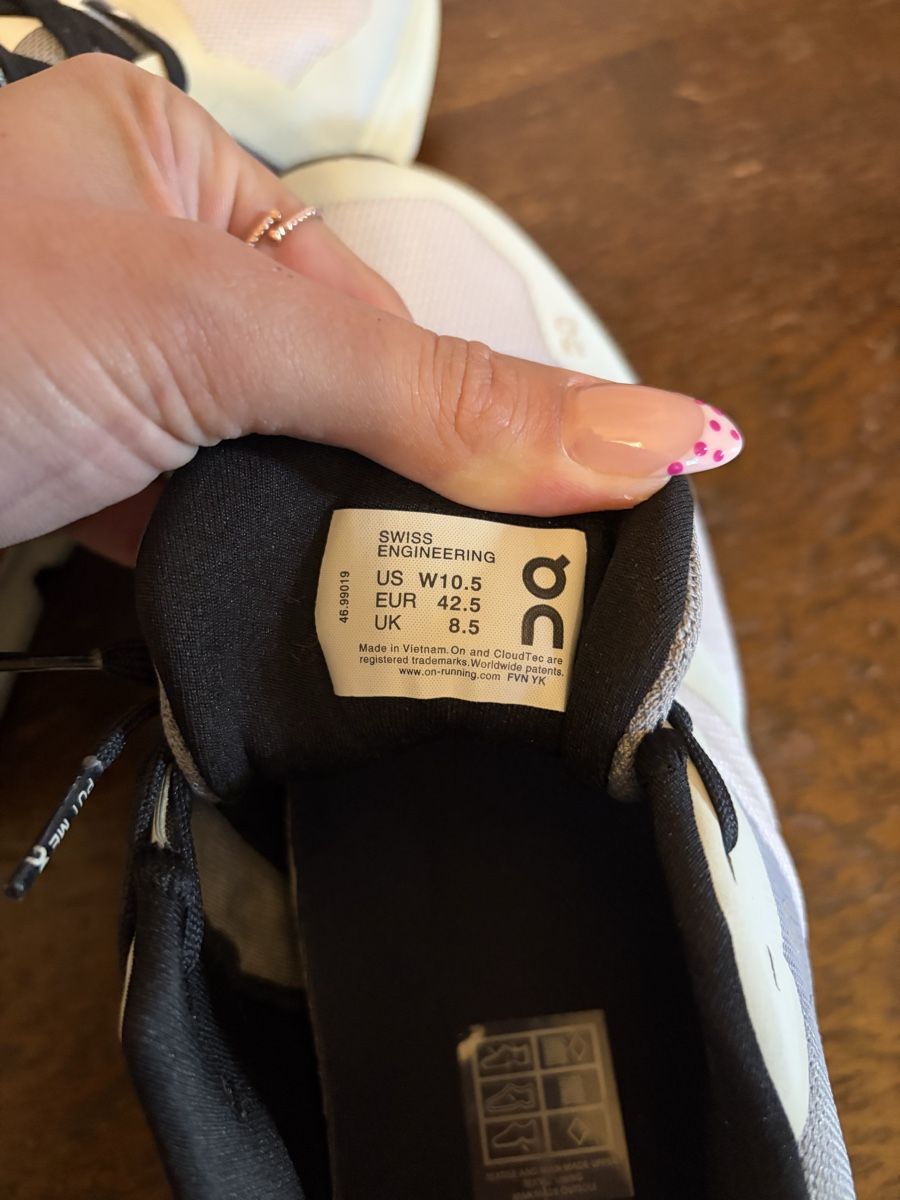 On Chaussures femmes: on cloudrunner jogging schuhe – Neuf (Voir description) à Winterthur par rahelaminxa2 2