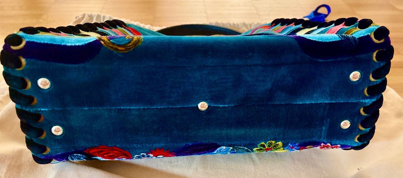 Fendi Borse da donna: FENDI LIMITED EDITION PEEKABOO AUS SAMT – Nuovo e nell'imballaggio originale da Zurich venduto da MX1000 1