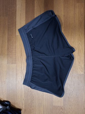 Nike Short L