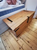 Holztruhe