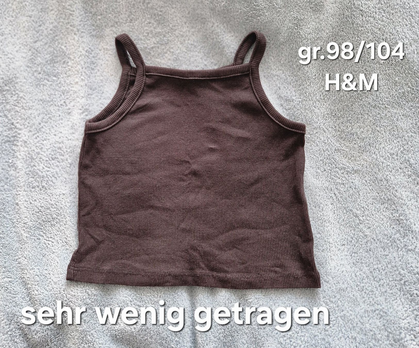 H&M Camicette, T-shirt & Top: Träger Top grösse 98/104 – Usato da Heimberg venduto da Eleanor20
