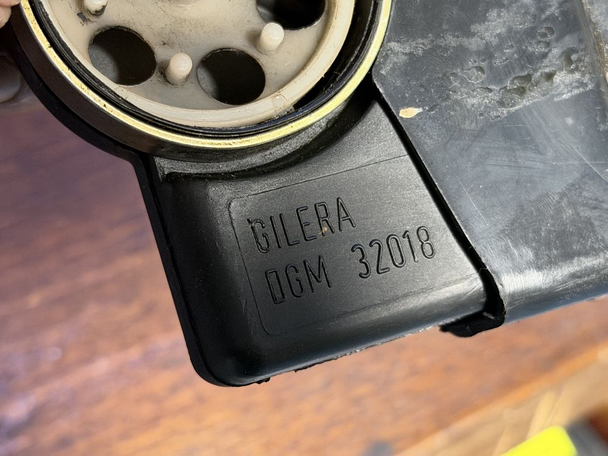 Pièces pour mobylette: Luftfilter Piaggio Gilera original  – D'occasion à Bolken par si.x.las 3