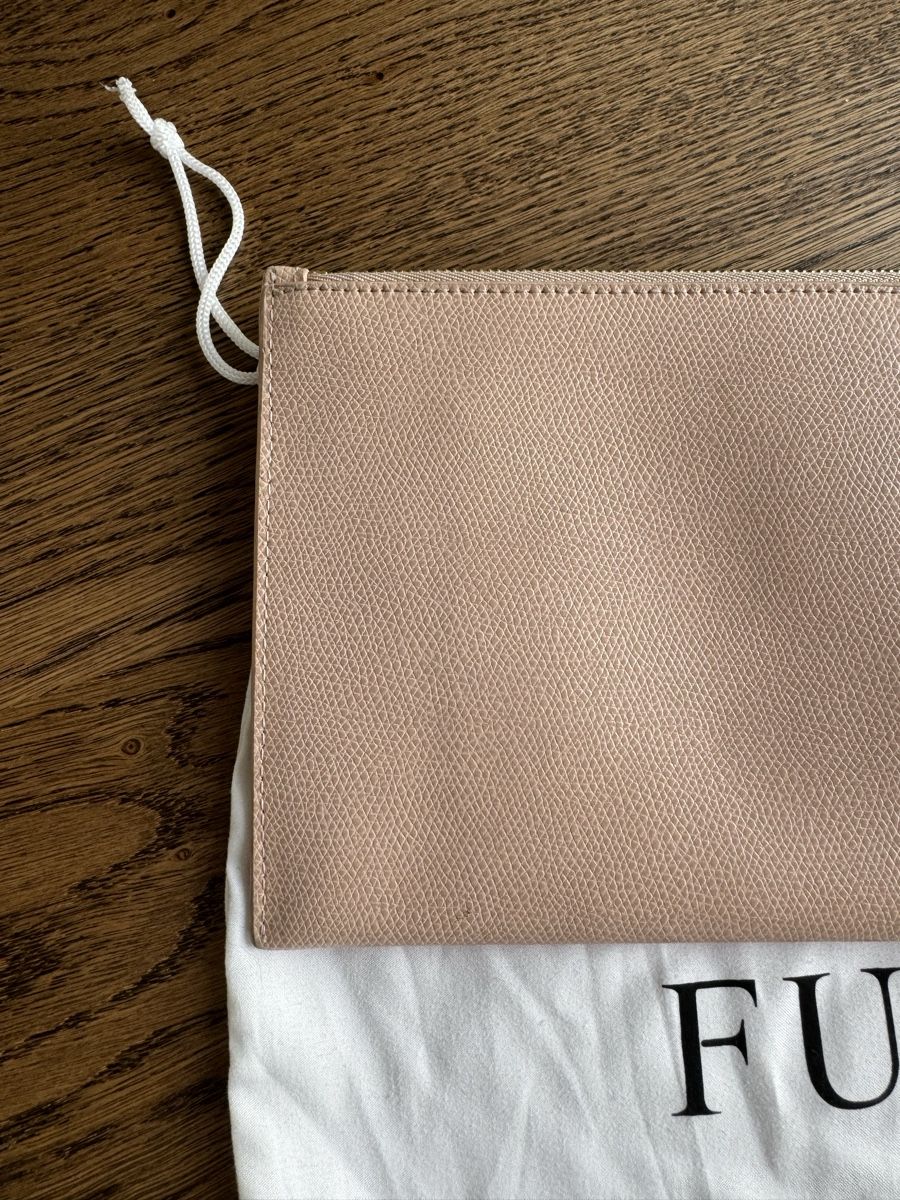 Furla Taschen für Damen: Furla Pouch - Beige Leather – Gebraucht aus Zürich von zurich_230 4