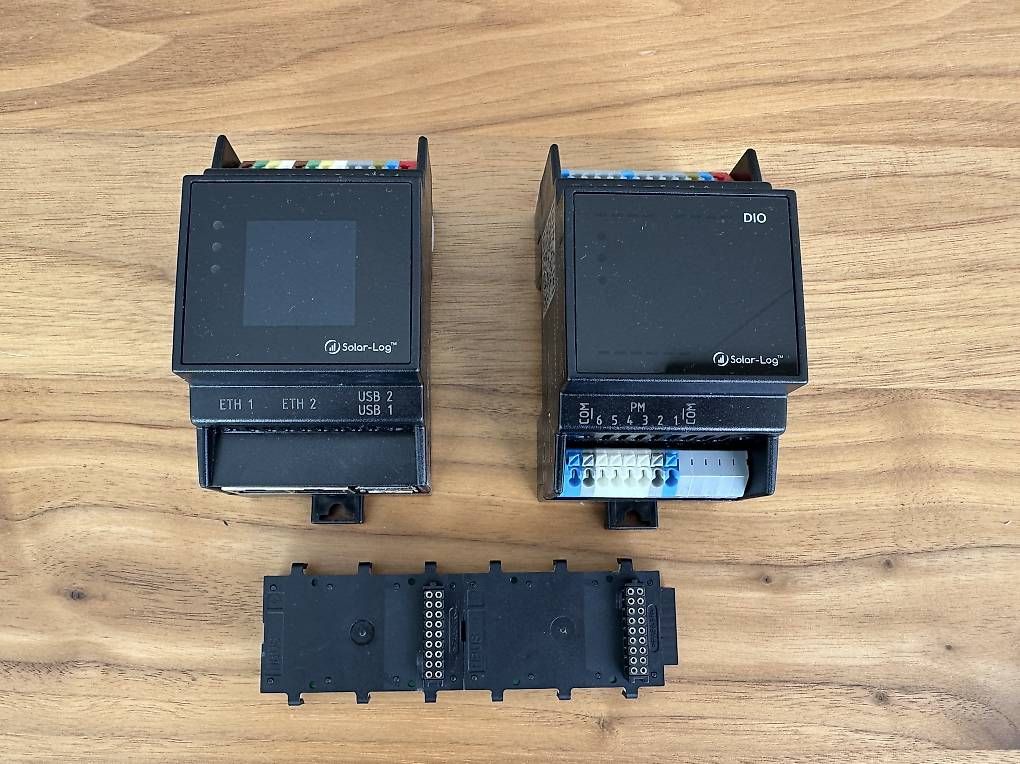 Misurare: Solar-Log Base 15 und Mod I/O mit Lizenz – Usato da Schüpfen venduto da Sp00k