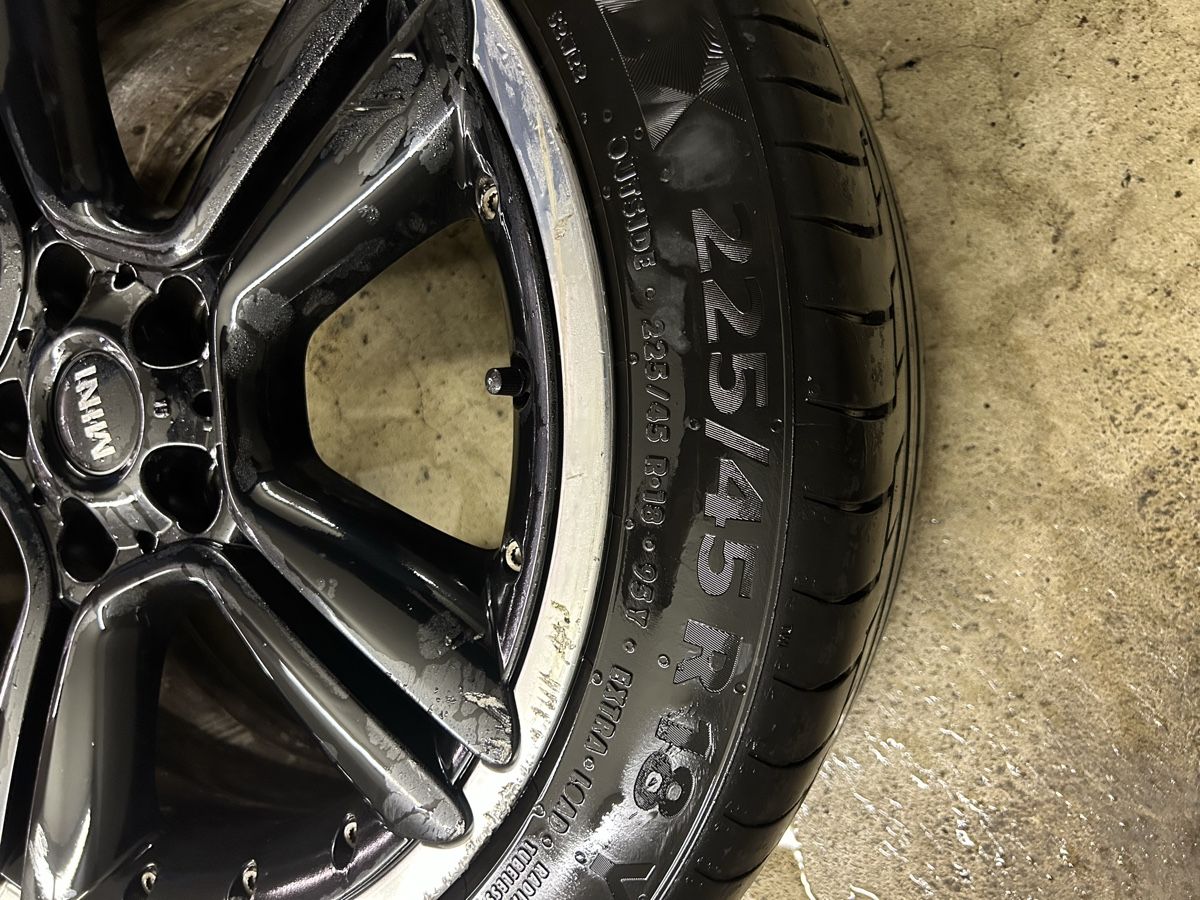Pneumatici & Ruote complete: Mini Countryman Sommer AluSatz – Usato da Benglen venduto da Jeki1212 2