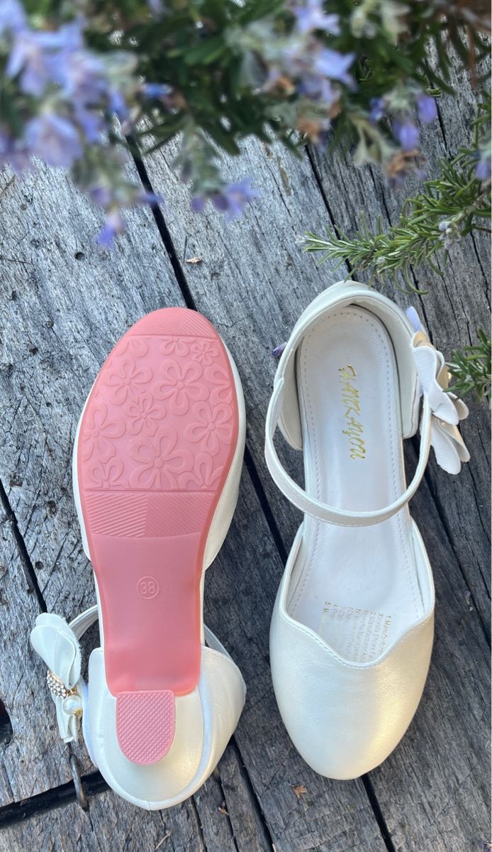 Schuhe für Mädchen: Kinder Pumps Grösse 38 – Neu (gemäss Beschreibung) aus Adelboden von SimbaCarfield 2