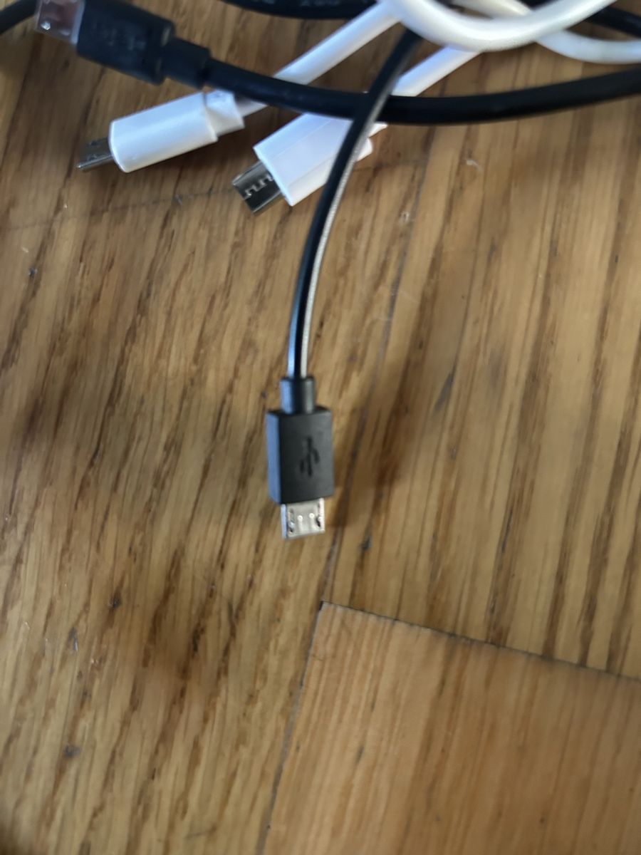 Cavi: 10 Ladekabel USB A auf Micro USB – Usato da Fehraltorf venduto da Apetzi 2