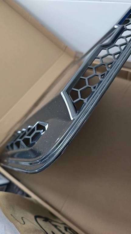 Alle Briefmarken: Automotive Universal – Gebraucht aus Kriens von maiata 4