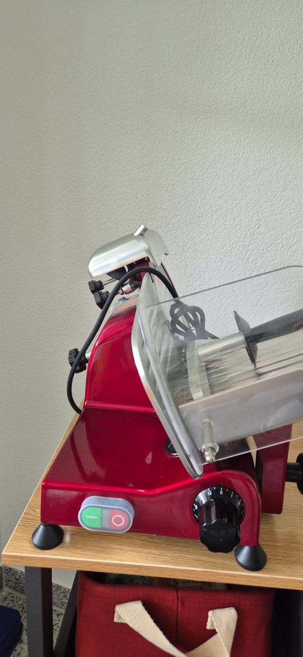 Weber Elettrodomestici da cucina: Weber Aufschnittmaschine Rot – Nuovo (secondo la descrizione) da Ebersecken venduto da J_s_i_ 3