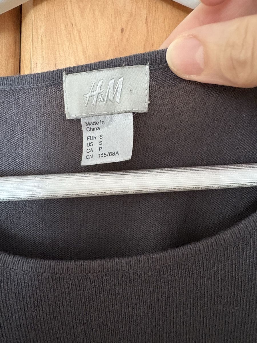 H&M Top: H&M Fine Knit Top, Gr. S – Usato da Möhlin venduto da Halylea 1