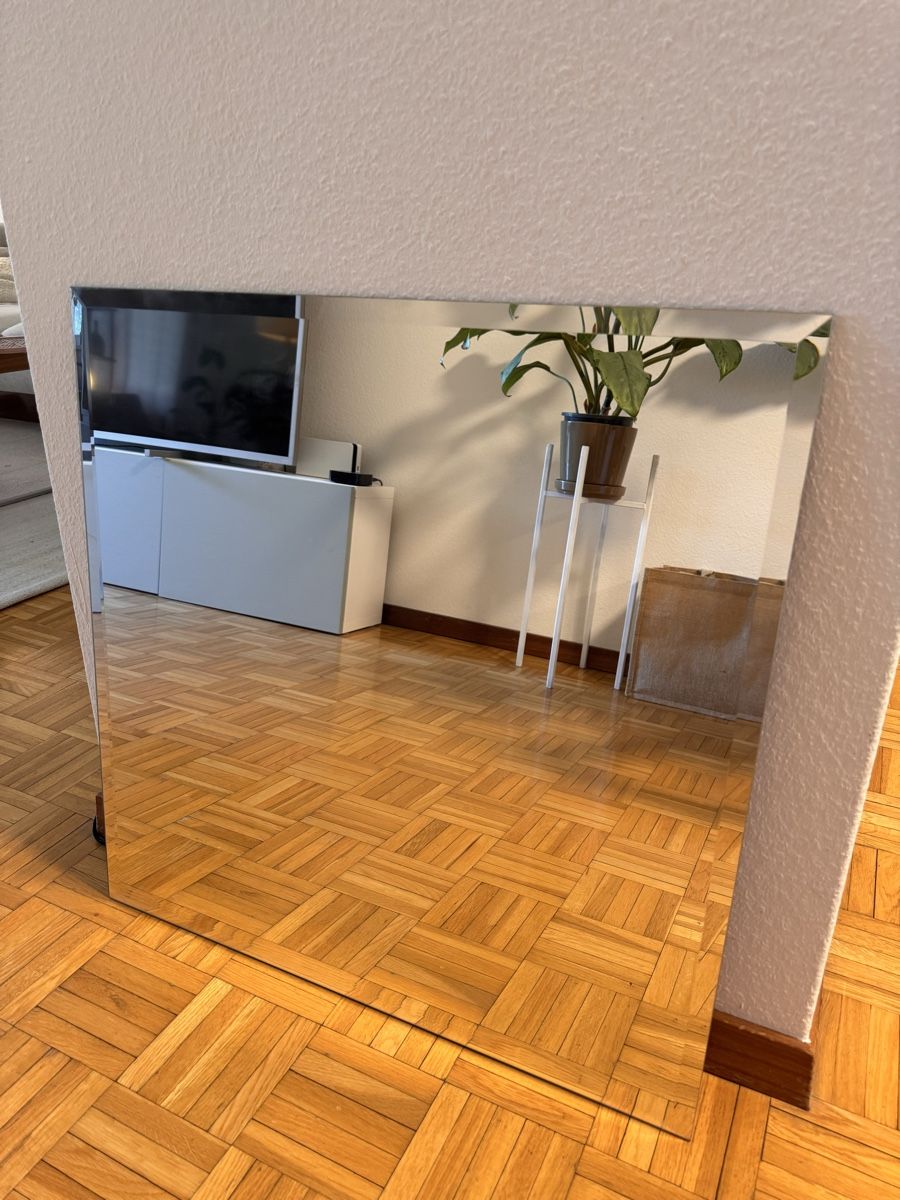 Ikea Specchi: Ikea Spiegel 60x60cm – Usato da Schaffhausen venduto da rin_7rwm 3
