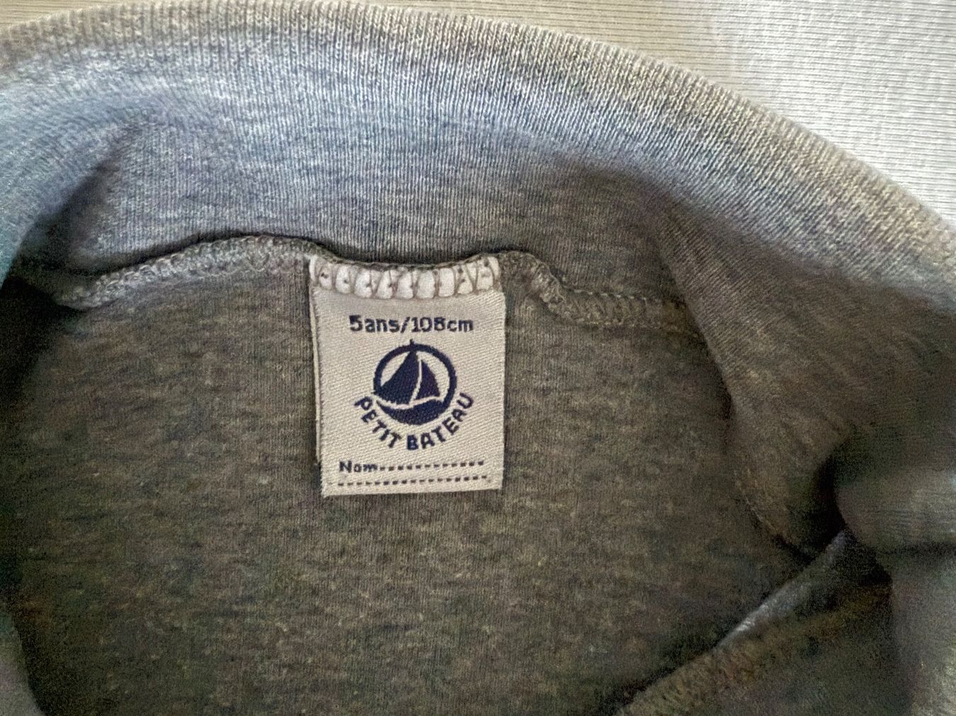 Petit Bateau Pullover & Sweatshirts: Grauer Petit Bateau Rollkragenpullover, 5ans/106cm – Gebraucht aus Küsnacht ZH von schweiz_ch 2