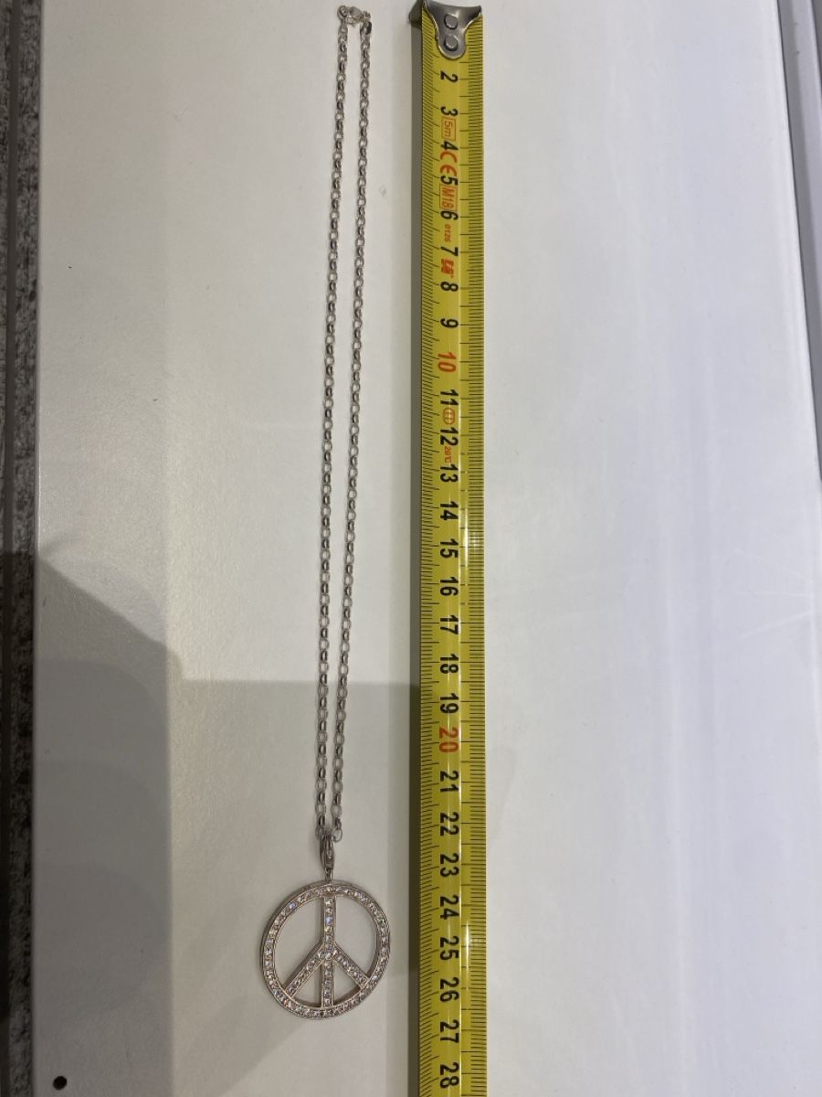 Thomas Sabo Ciondoli: Thomas Sabo Kette mit Peace Anhänger mit Strass Steinen – Usato da Ottikon venduto da Toca0