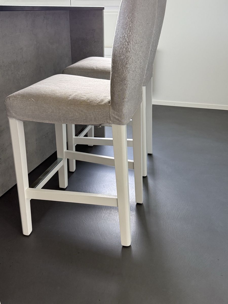 Ikea Sgabelli: IKEA Bergmund Barhocker 3 Stück – Usato da Rehetobel venduto da bodystyl 1