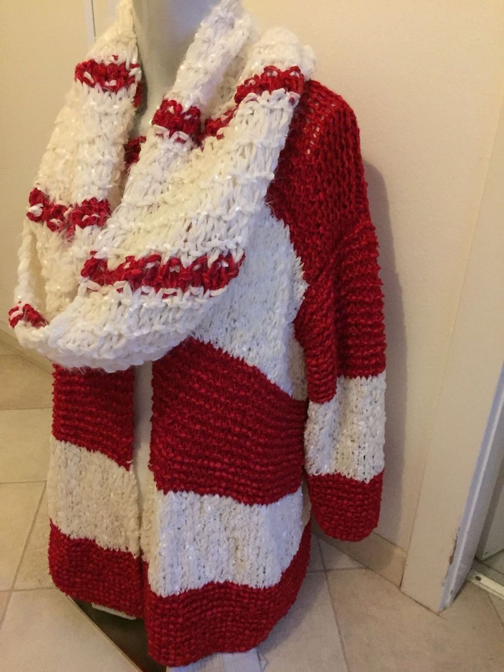 Jacken: Strickweste – Neu (gemäss Beschreibung) aus Balsthal von dasesaro 1