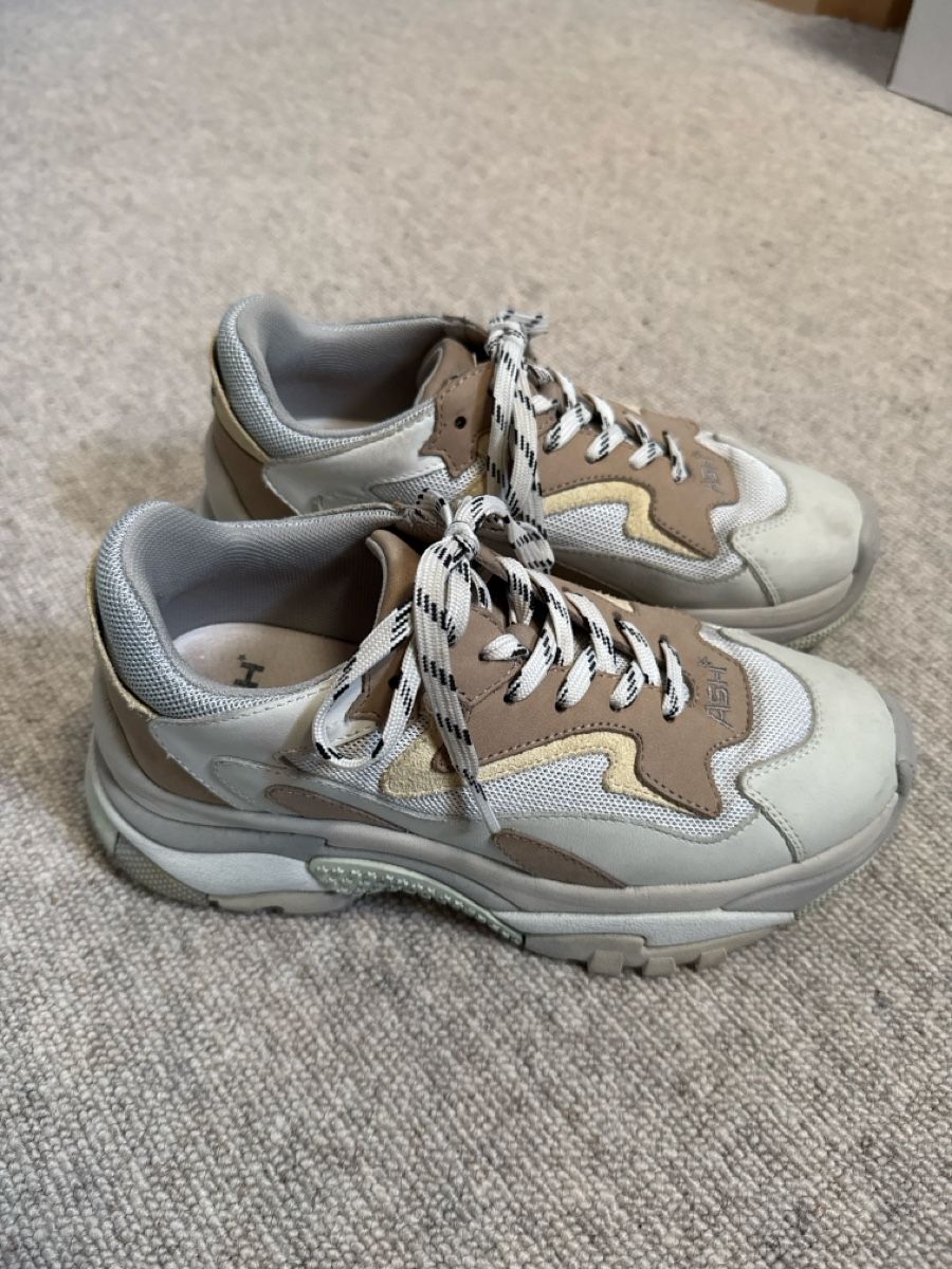 Ash Chaussures femmes: Ash Sneakers – D'occasion à Küsnacht ZH par nam_pl9p 2