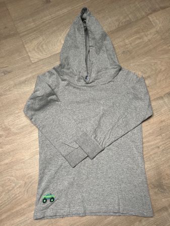 T-Shirt with long sleeves with a hood