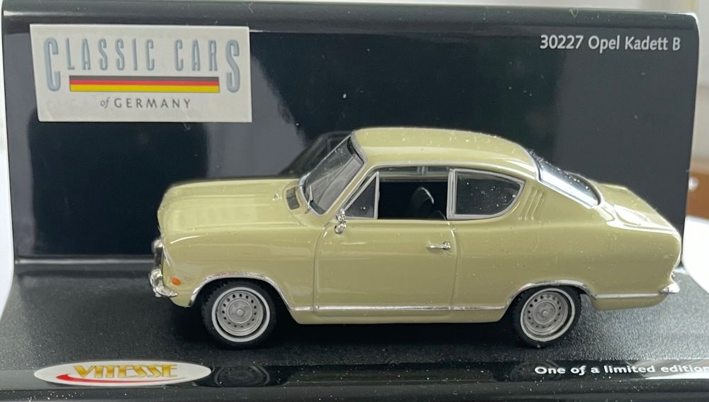Ixo 1:43 Opel Kadett D Ano de construção 1981 bege metálico CLC394N
