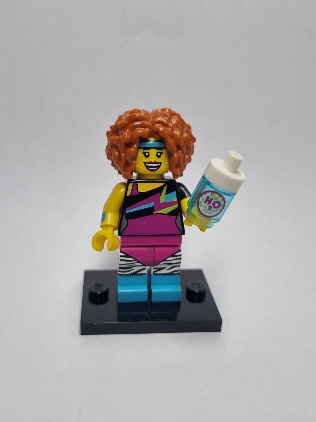 Lego Kit di costruzioni: LEGO CMF col17-14 Dance Instructor, Series 17 (Complete Set) – Nuovo (secondo la descrizione) da Basadingen venduto da NekoBricks