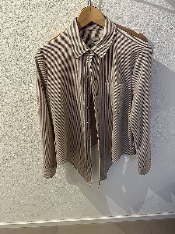 T-Shirts: Shirt Only  – Gebraucht aus Zürich von mik_7hwr