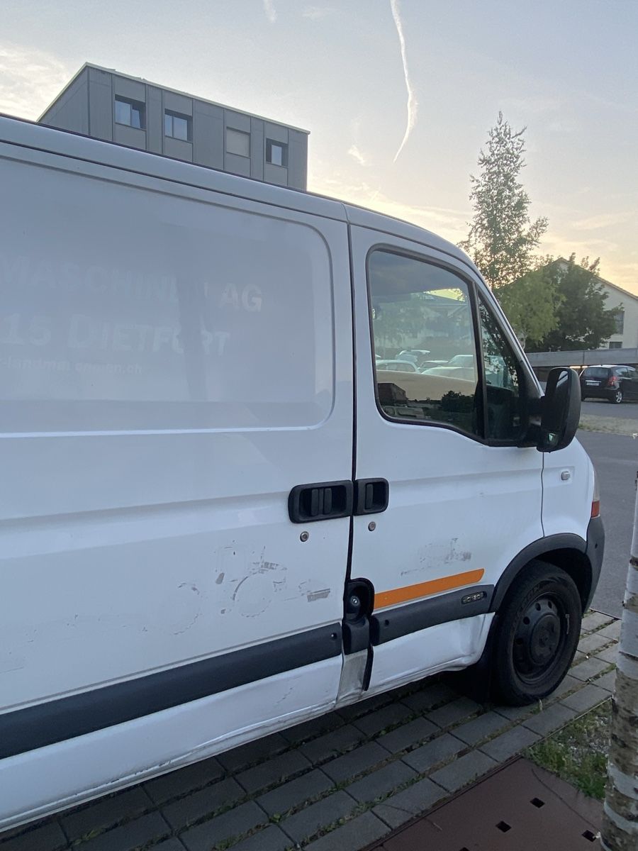Renault Nutzfahrzeuge: Renault Master T33 MFK 9/2025 – Gebraucht aus Kriens von cna_56xl 1