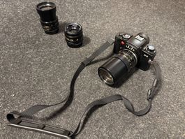 Leica R5 inkl 3 Blitz  180mm 90mm &35mm + Blitz