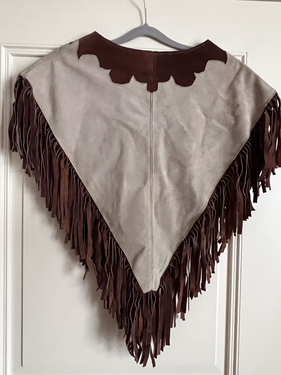 Sonstige Damenmode: Wildleder Poncho mit Fransen, Western Style , Einheitsgrösse – Gebraucht aus Luzern von meranoli16 1