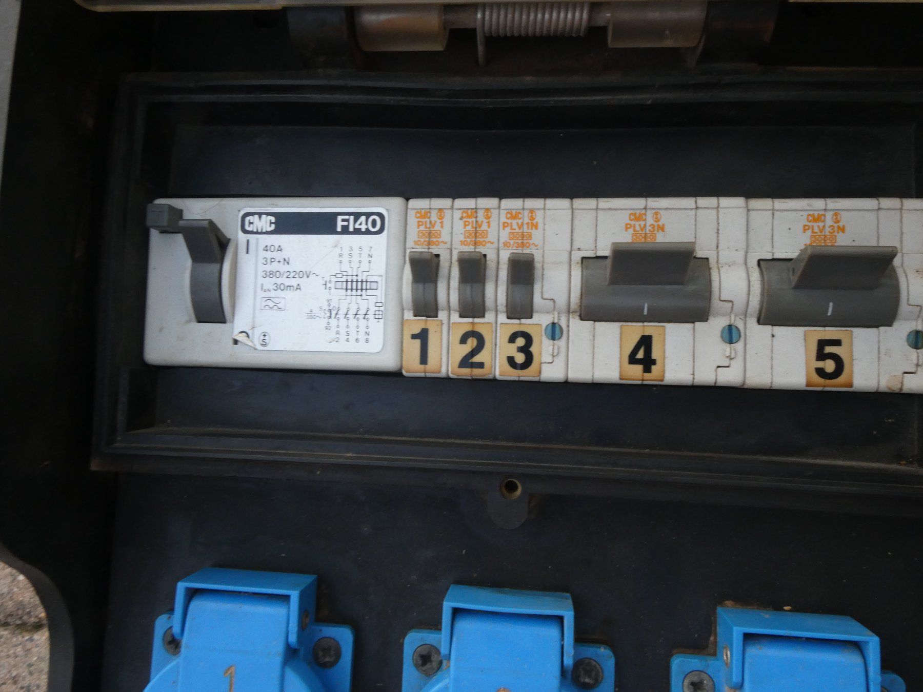 GIFAS Elettrotecnica: GIFAS Baustromverteiler – Usato da Fulenbach venduto da Hach0 1