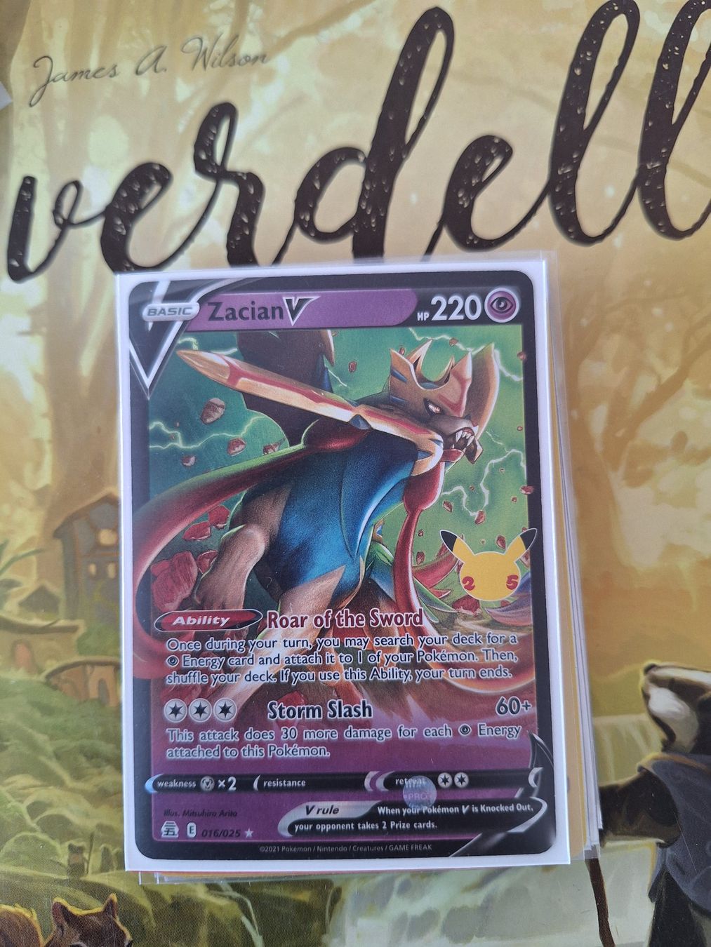 Pokémon Carte collezionabili: Zacian V - Celebrations – Usato da Altstätten SG venduto da GGsGameshop