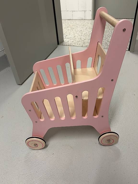 Giocattoli: Mini Einkaufswagen rosa Holz – Usato da Kriens venduto da tan_56gs