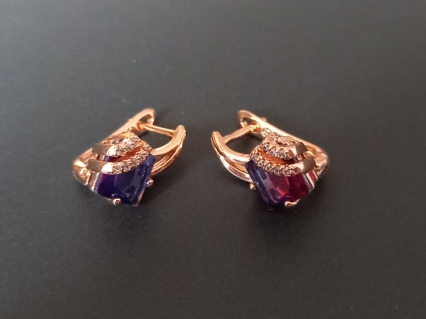Boucles d'oreille: Vergoldet Ohrringe, mit Klappverschluss – D'occasion à St-Prex par big_c6bb
