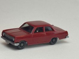 RI- Wiking Opel Record h-braunrot