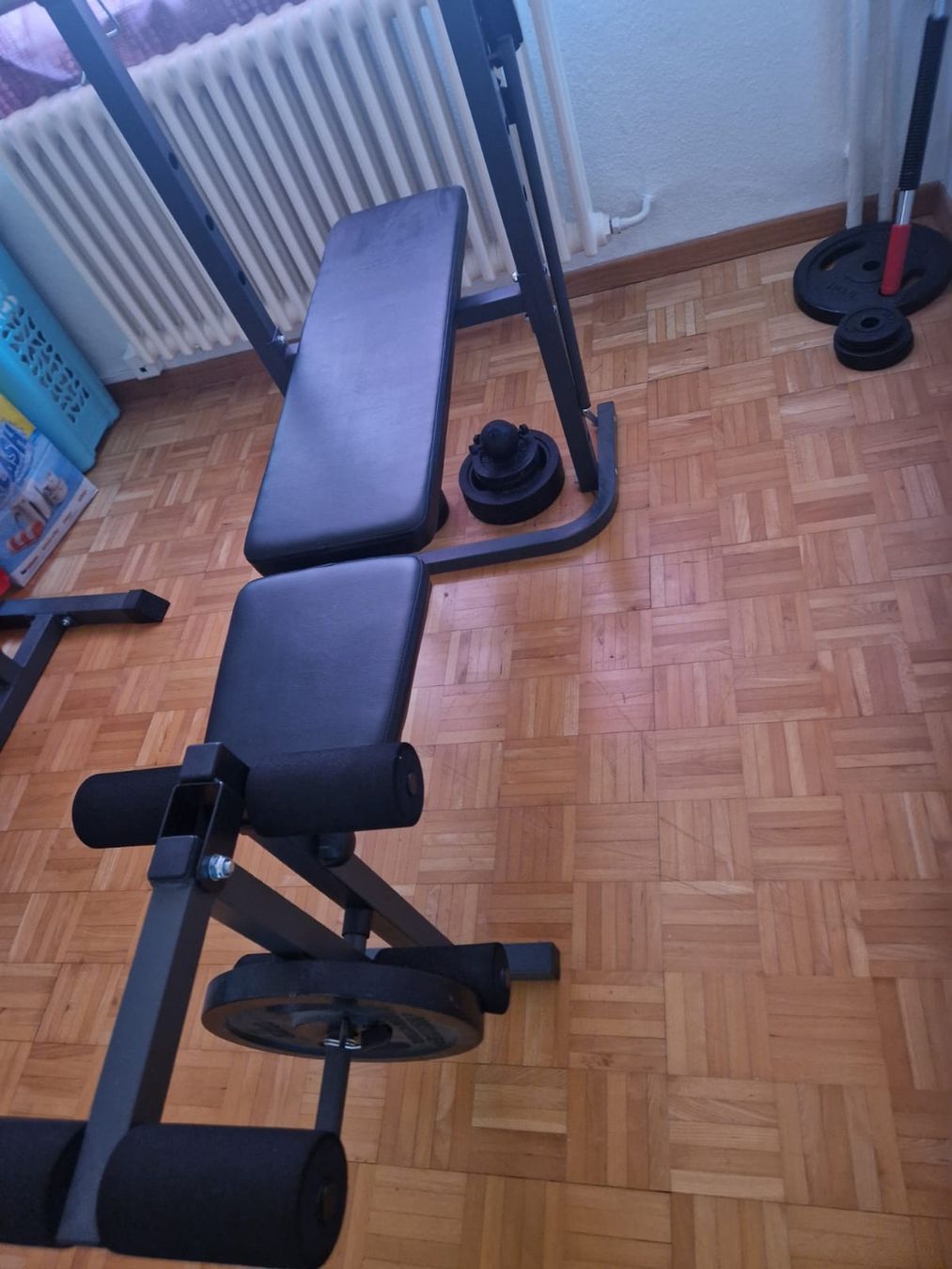 Hometrainer: Hantelbank inkl Gewicht – Nuovo (secondo la descrizione) da Möriken AG venduto da car_r789 1