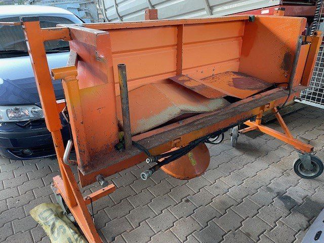Tutte le macchine: Schilcher Streuer – Usato da Lenk im Simmental venduto da Rawle 1