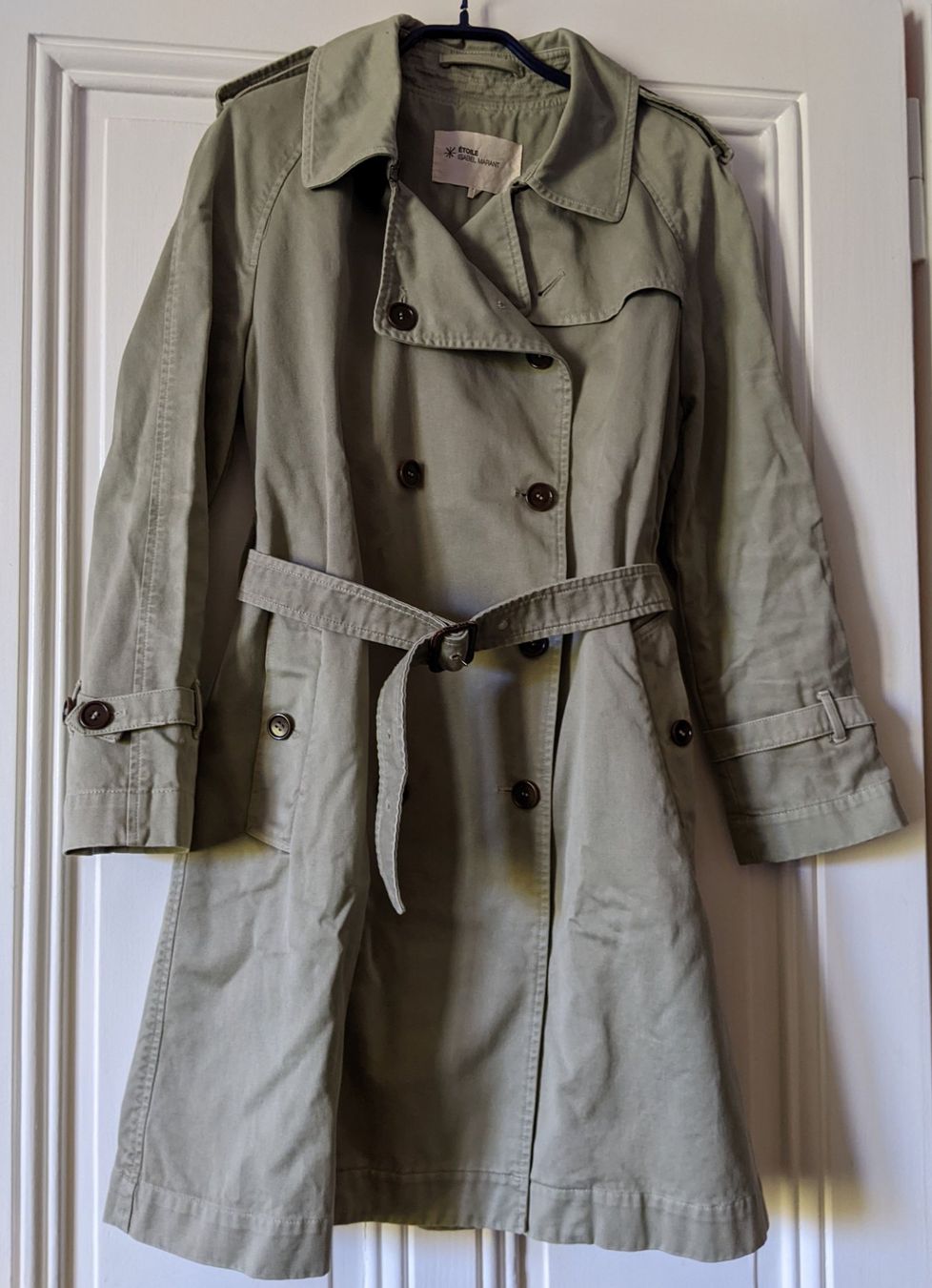 Isabel Marant Cappotti: ISABEL MARANT : Trench vert pâle 36 – Usato da Petit-Lancy venduto da lilycerise
