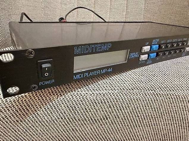 Strumenti musicali: Miditemp Midi Player MP-44 – Usato da Hagendorn venduto da Gibson59